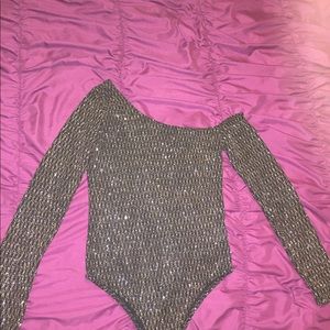 Off the Shoulder Sleeved Top